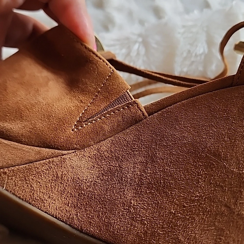 CALVIN KLEIN strappy Suede platform heels. Like new.